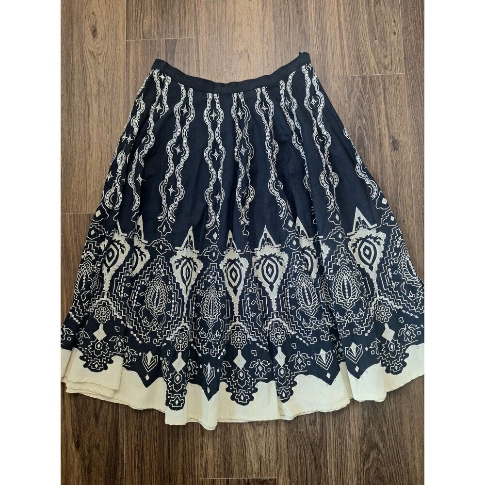 XOXO Skirt - 100% Cotton - Picture 7 of 7